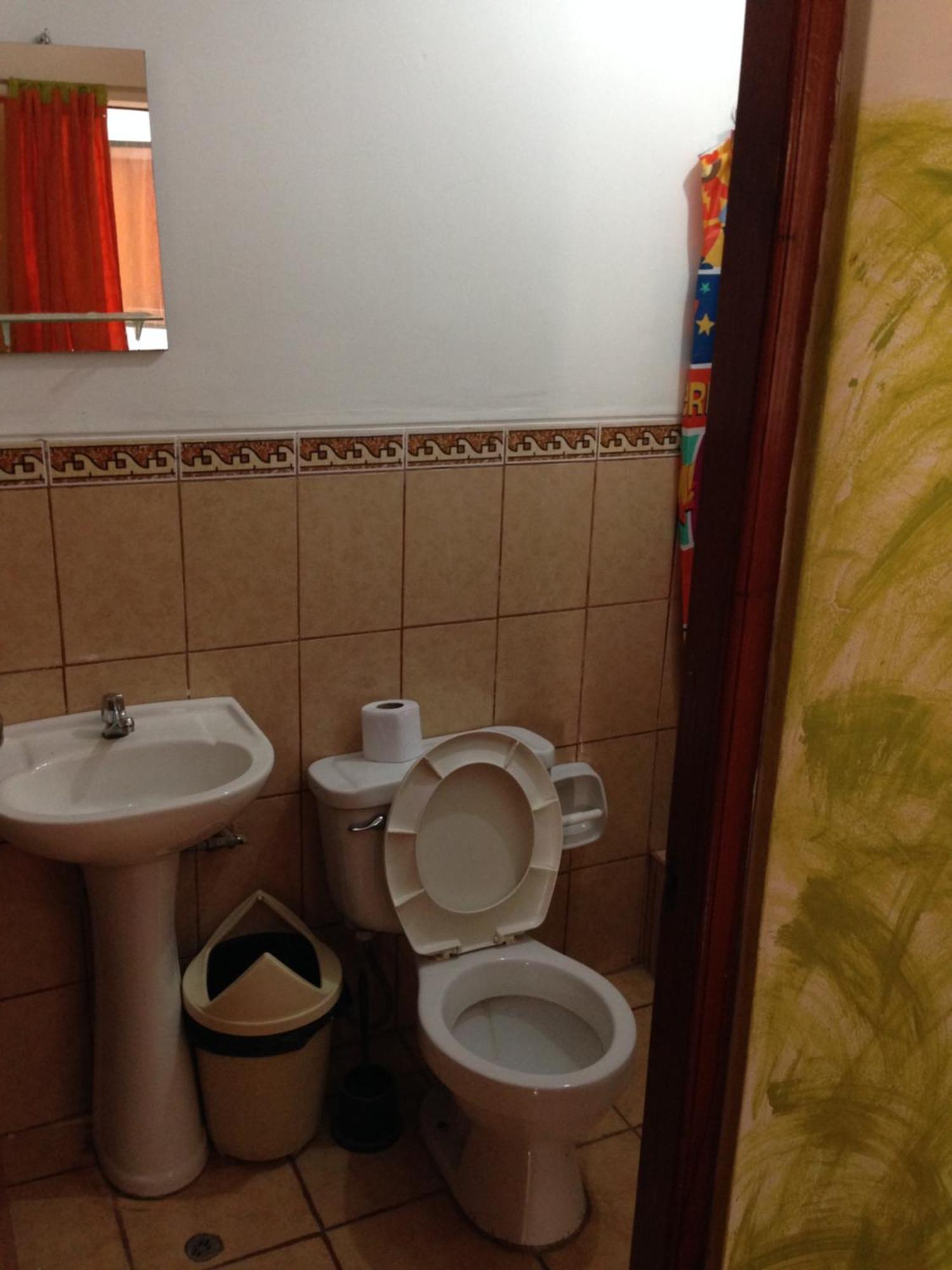 Aldos Guest House Huaraz  Room photo